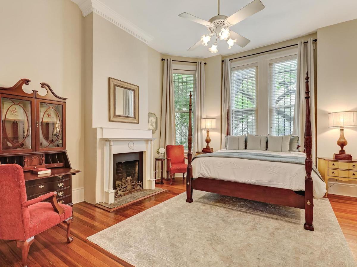Holiday home Parlor On Lafayette
